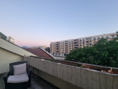 Lux namješten dvosoban stan u Podgorici