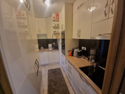 Lux namješten dvosoban stan u Podgorici