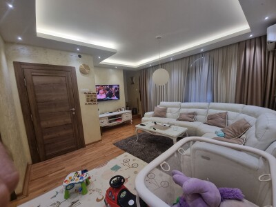 Lux namješten dvosoban stan u Podgorici