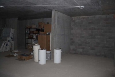 Poslovni prostor - crveni soliter