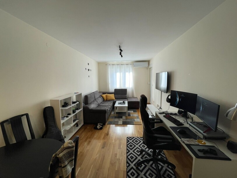 Jednosoban stan u Podgorici - namješten-2