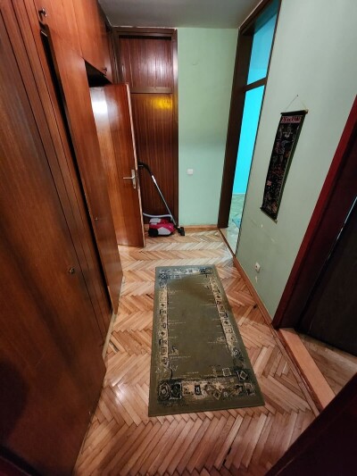 Dvosoban namješten stan u Baru