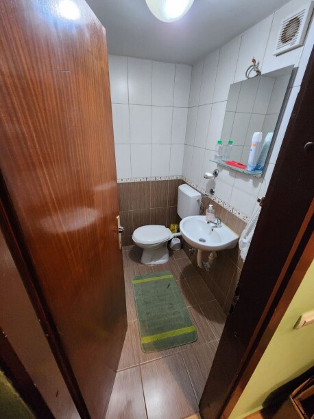 Dvosoban namješten stan u Baru-7