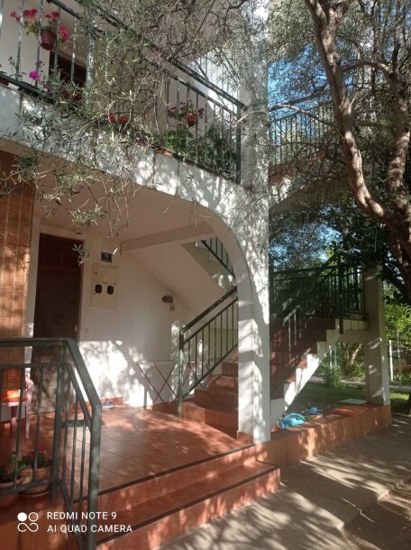 Kuća u Baru, naselje Bjeliši-3